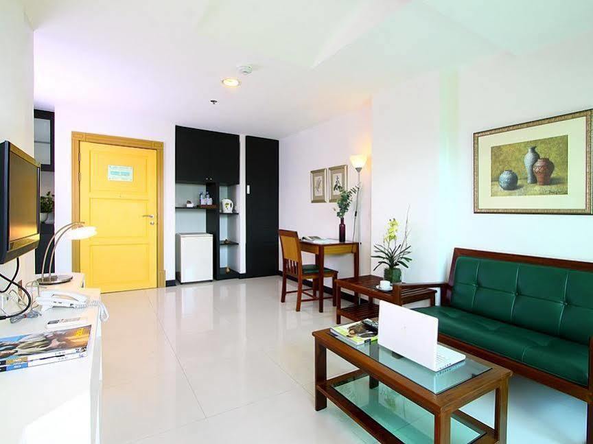 Laurel Suite Бангкок Екстер'єр фото